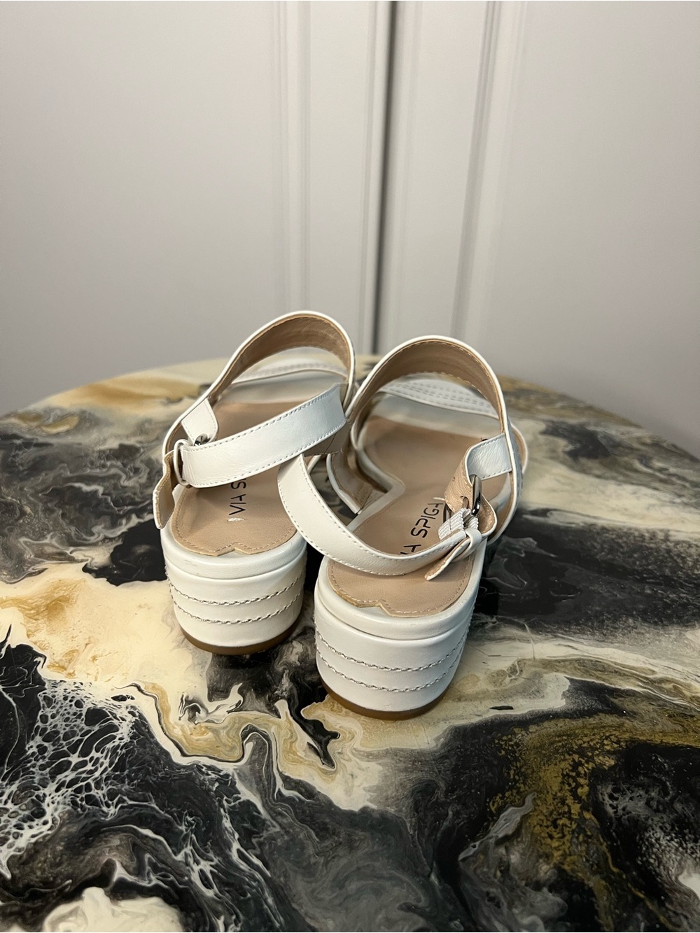 Via Spiga White Leather Low Block Heel Sandals - Picture 4 of 12